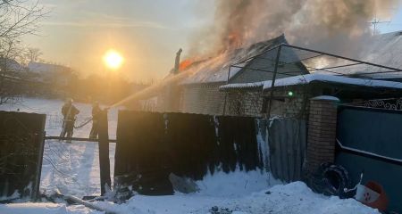 У Павлограді вщент вигорів гараж (ФОТО)