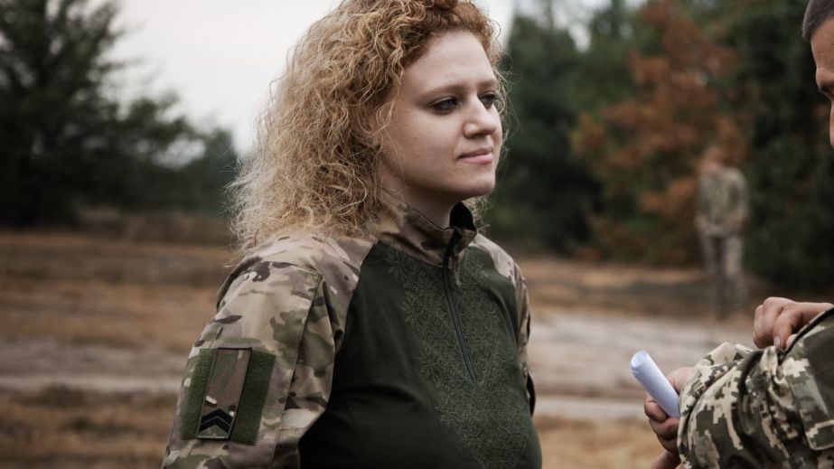 "Ну ти розумна як для дівчинки": відверта розмова з військовослужбовицею Нацгвардії