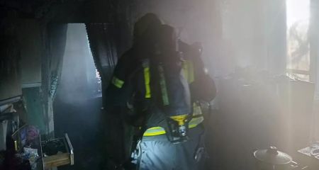 В Кривом Роге пенсионерка чуть не сгорела в собственной квартире (ФОТО)