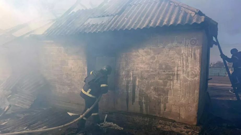 На Дніпропетровщині вщент вигорів будинок (ФОТО)