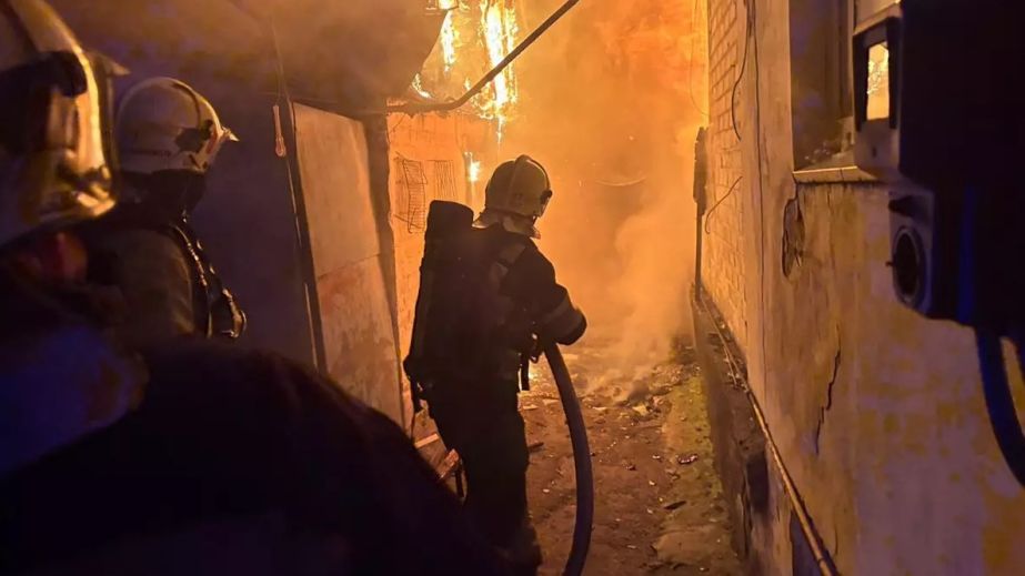 Трагедія у Павлограді: чоловік згорів під час пожежі у власному будинку (ФОТО)