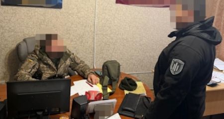 Недвижимость на Бали вместо питания военным: на Днепропетровщине майора ВСУ подозревают в обогащении (ВИДЕО)