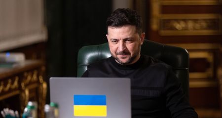 Парадокс рейтингов: почему коррупционные скандалы не обрушивают доверие к Зеленскому